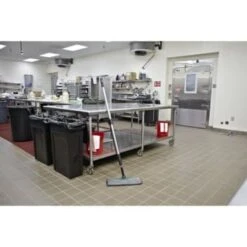 Rubbermaid 18 In Pulse Microfiber Single-Sided Flat Spray Mop W/ 56 In Handle (Black) -Rubbermaid 278770 w DetailedProductView3 Lg