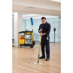 Rubbermaid Pulse Mop W/ 18 In Frame And 52 In Handle (Yellow/black) -Rubbermaid 779035 w DetailedProductView6 Lg