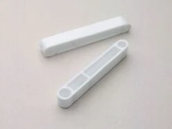 Rubbermaid White Rod Spacer End-Caps For FreeSlide Shelving 2-Pack